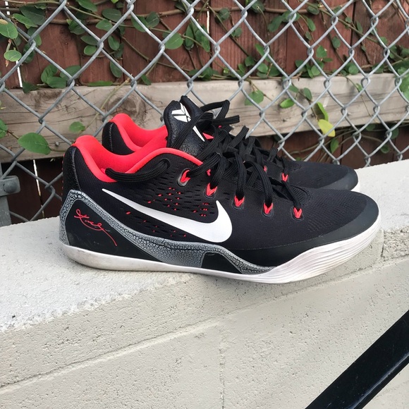 kobe bryant shoes men